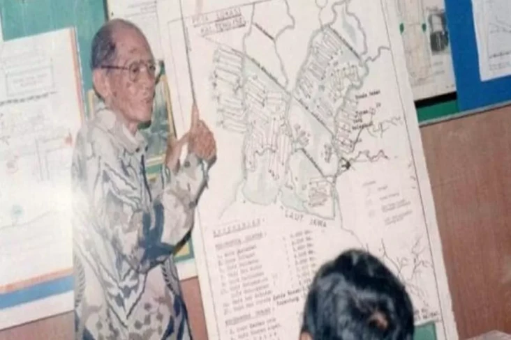 Siapa Mahasiswa Pertama...