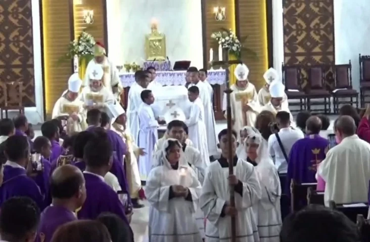 Misa Pemakaman Mgr Petrus...