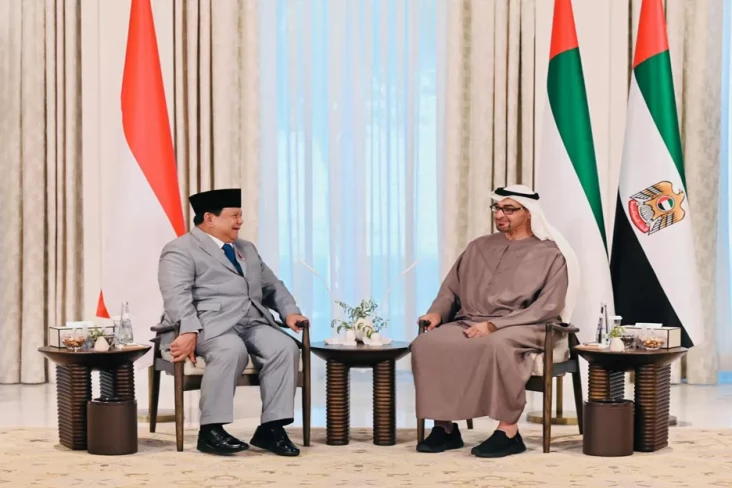 Bahas Konflik Gaza dengan...