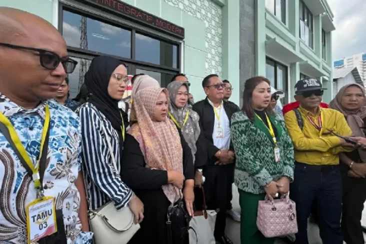 Keluarga 3 Polisi Tewas...