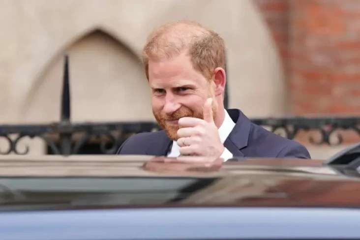 Pangeran Harry Klaim...