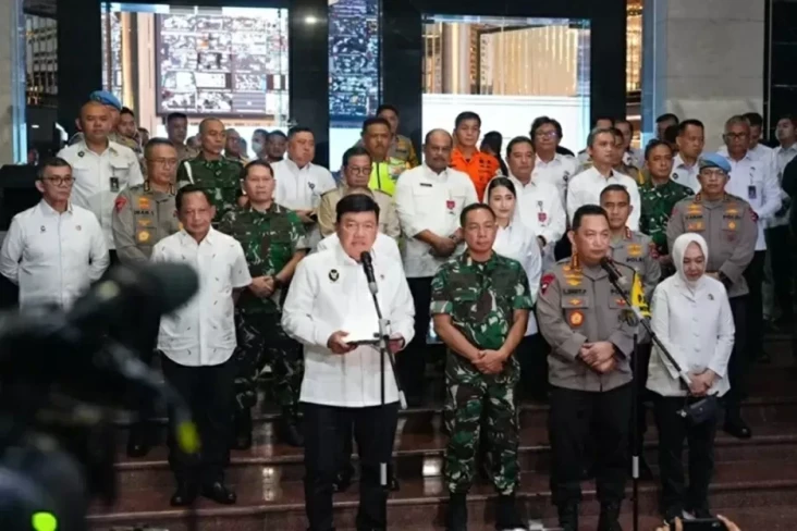 11 Orang Tewas oleh...