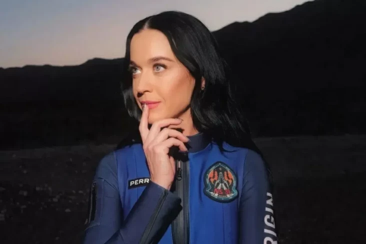 Katy Perry dan Tunangan...