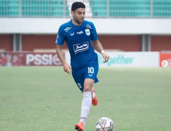 Profil Vitinho: Winger...