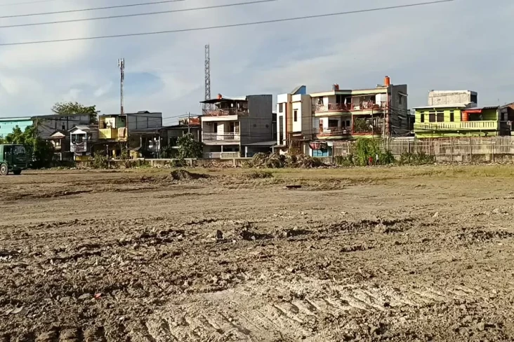 Warga Tanah Merah Plumpang...