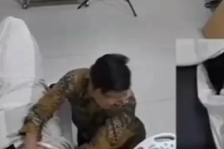 Dokter Kandungan yang...