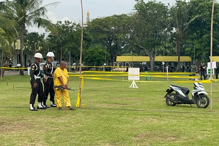 71 Adegan Diperagakan...