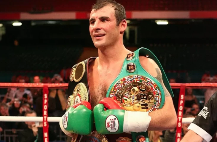 Profil Joe Calzaghe:...