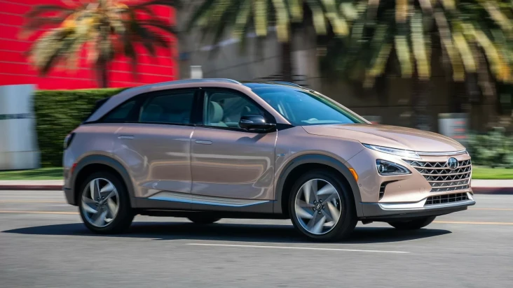 Hyundai Siap Bangun...
