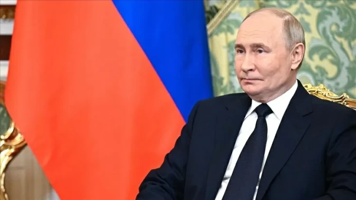 Bertemu Warga Rusia...