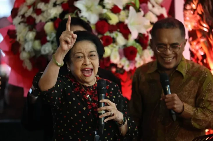 Megawati: Perempuan...