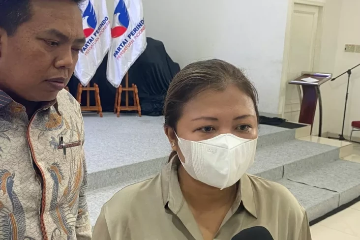 Hadiri Peluncuran Puspa...