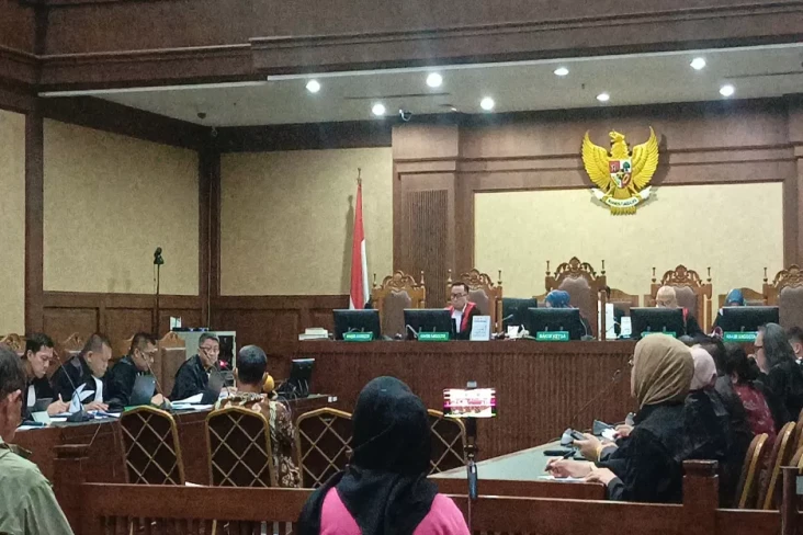Sidang Suap Vonis Bebas...