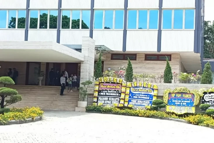 Kedubes Vatikan Dibuka...