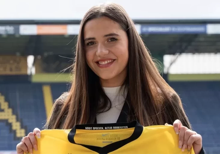 Profil Djenna de Jong,...