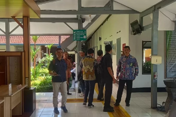 2 Sidang Gugatan ke...