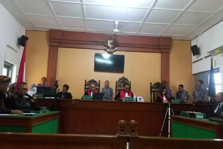 Sidang Gugatan Ijazah...