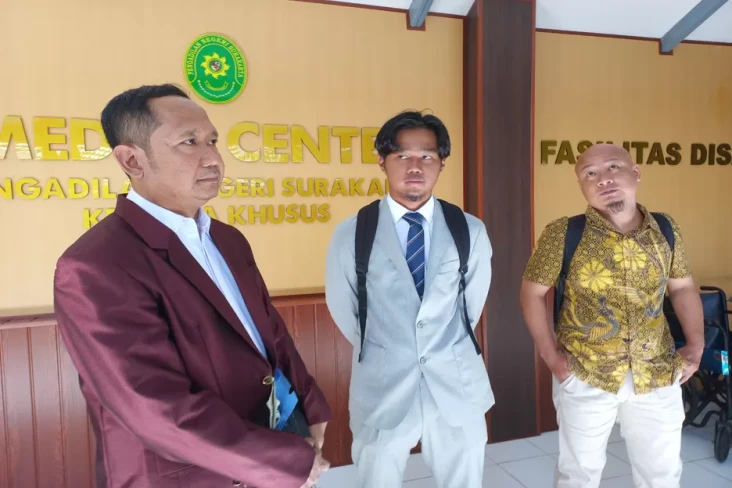 Bak Mobil Esemka Jokowi...