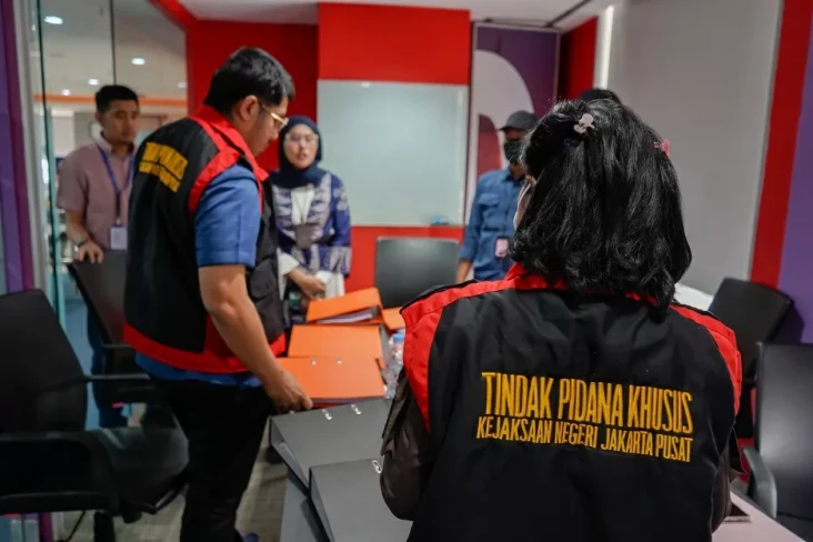 Kejari Jakpus Sita Dokumen...
