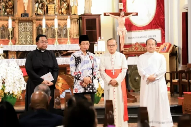 Menag Ajak Jemaat Gereja...
