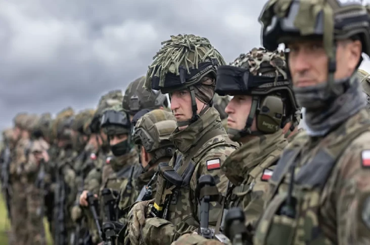 Moskow: Pengerahan Tentara...