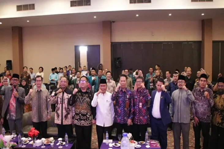 Pemkab Tangerang Beri...