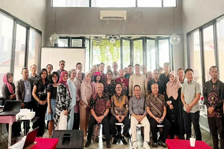 Gelar Halalhihalal,...