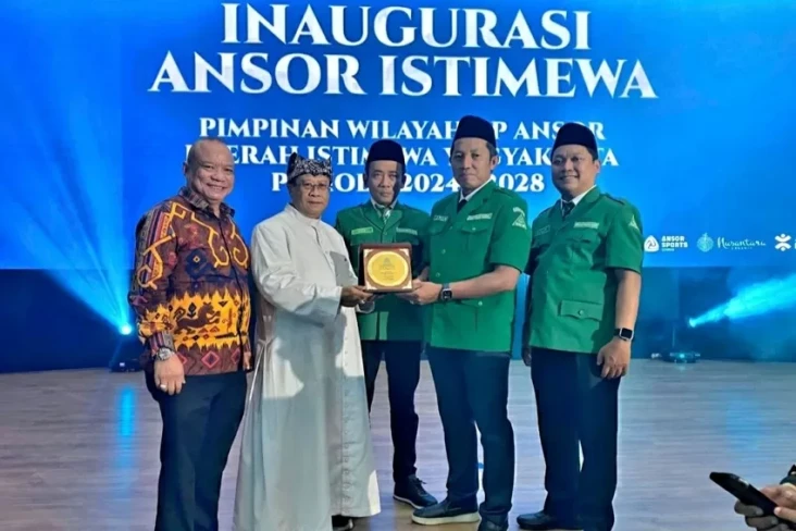 Penghargaan Spesial...
