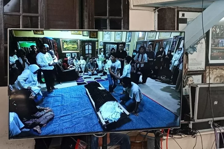 Bunda Iffet Meninggal,...