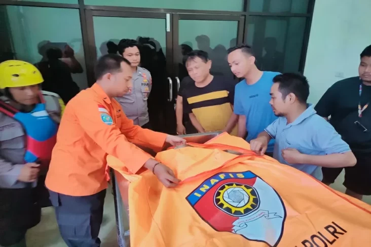 Satu dari Tiga Penumpang...