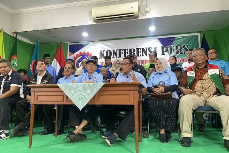 Peringatan Hari Buruh,...