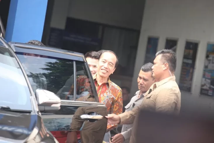 Laporkan Tudingan Ijazah...