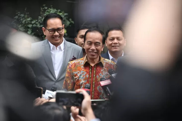 Alasan Jokowi Laporkan...