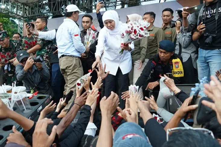 Kado May Day dari Khofifah:...