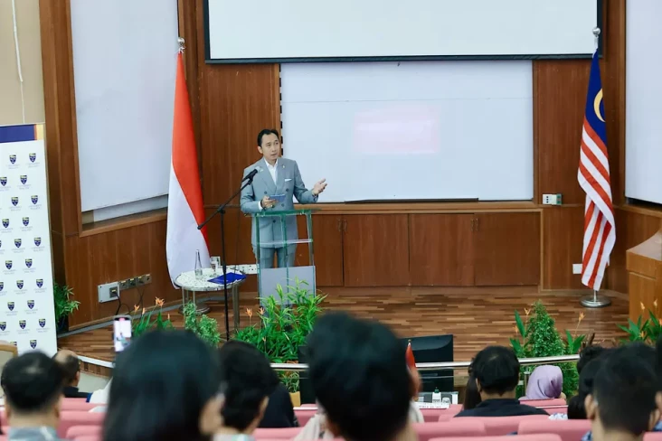 Bahas Geopolitik dan...