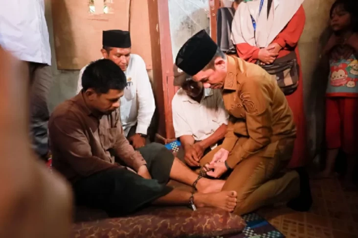 6 Warga Aceh Barat yang...