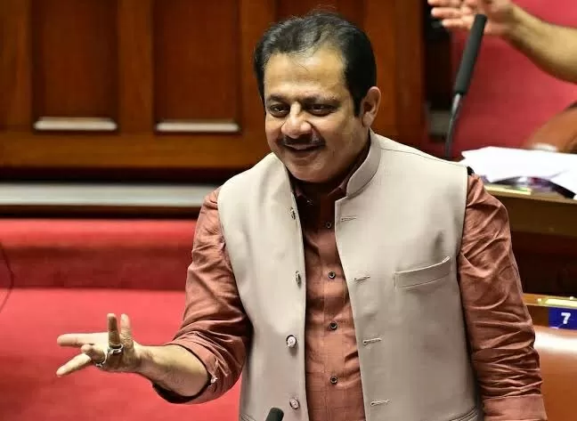 Siapa Zameer Ahmed Khan?...