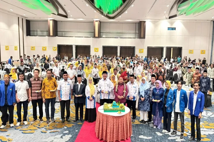 Hadiri Silaturahmi IKA-PMII...