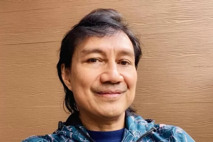 Rumah Kebanjiran, Katon...