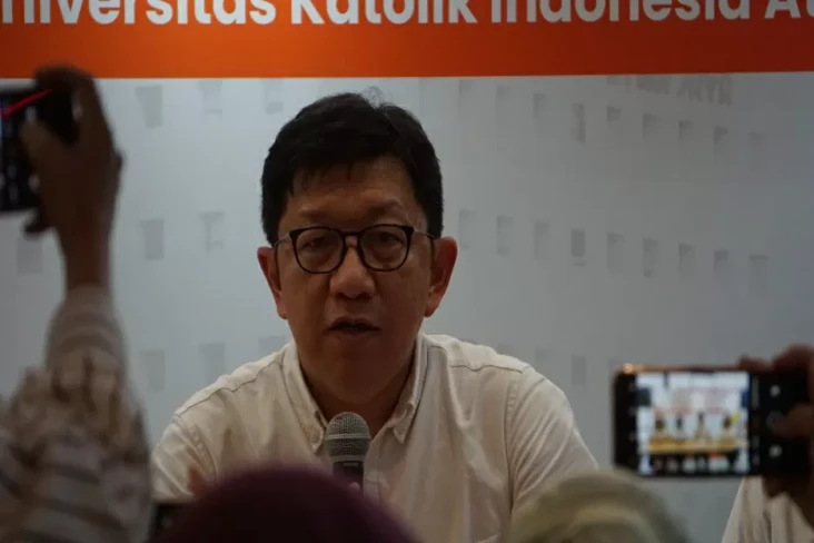 Menjangkau Pelosok Negeri,...