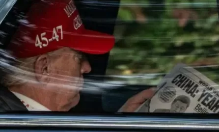 Trump Bantah Ngajak...