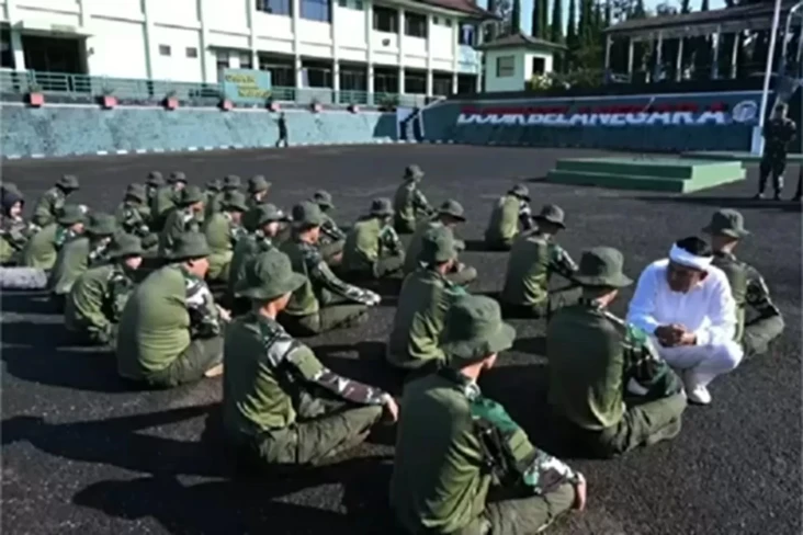 Wacana Barak Militer...