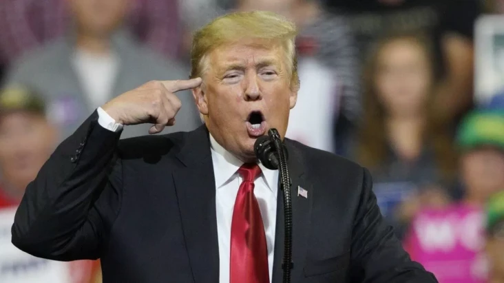 Trump Maki-maki Gubernur...