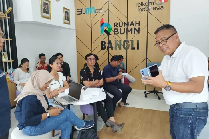 Kembangkan Produk dan...