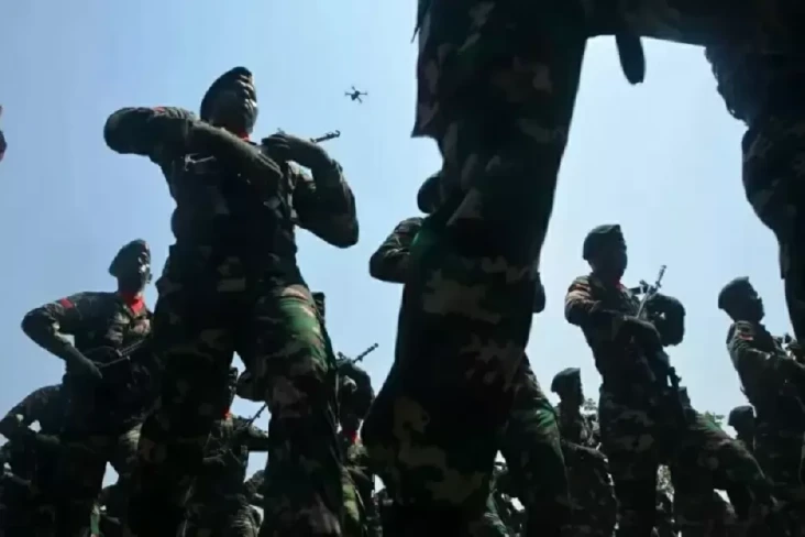 Kritik Prajurit TNI...