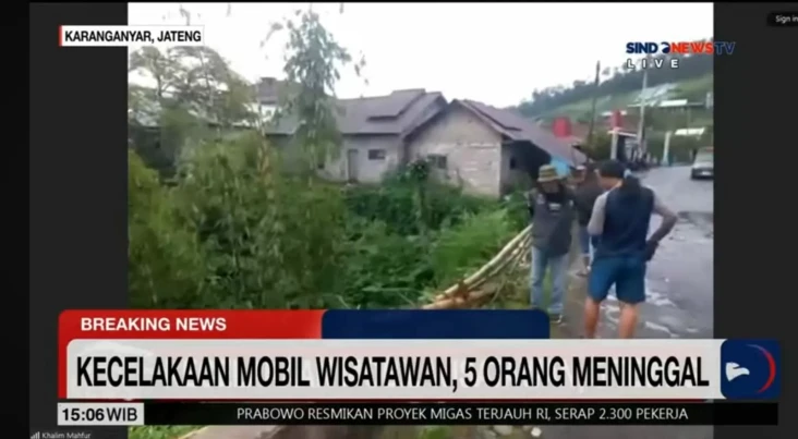 Kecelakaan Maut Mobil...