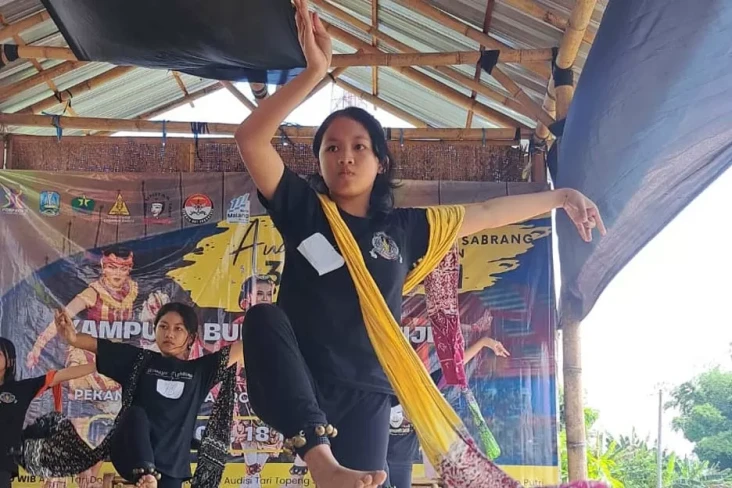 Tampil di Porprov Jatim...
