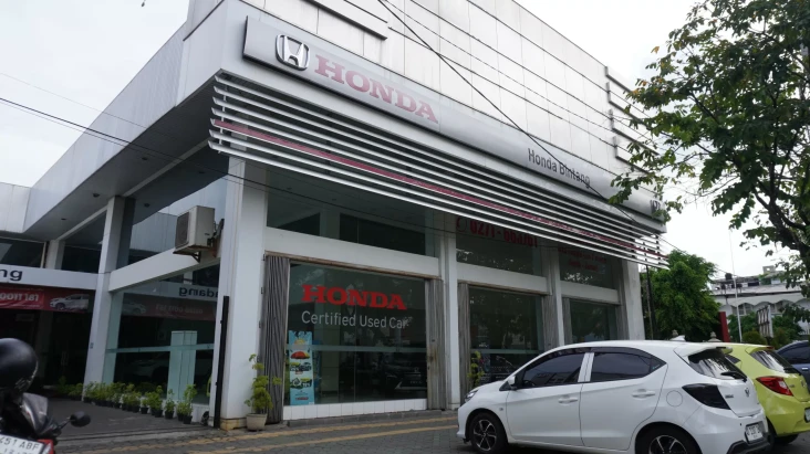 Honda Resmikan Istana...
