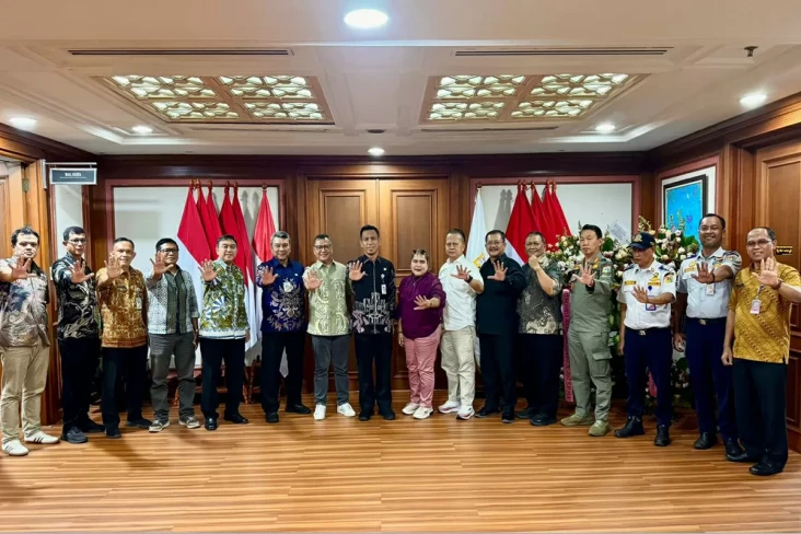 Akhir Pekan Sehat dan...