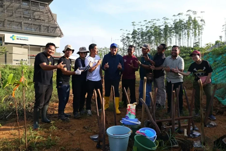 Dukung Program Penghijauan,...